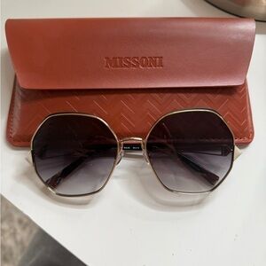 Missoni Women's Sunglasses - Gold and Black